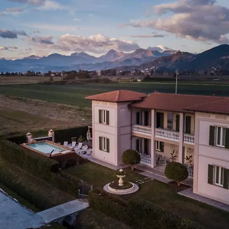 Bubi Villa